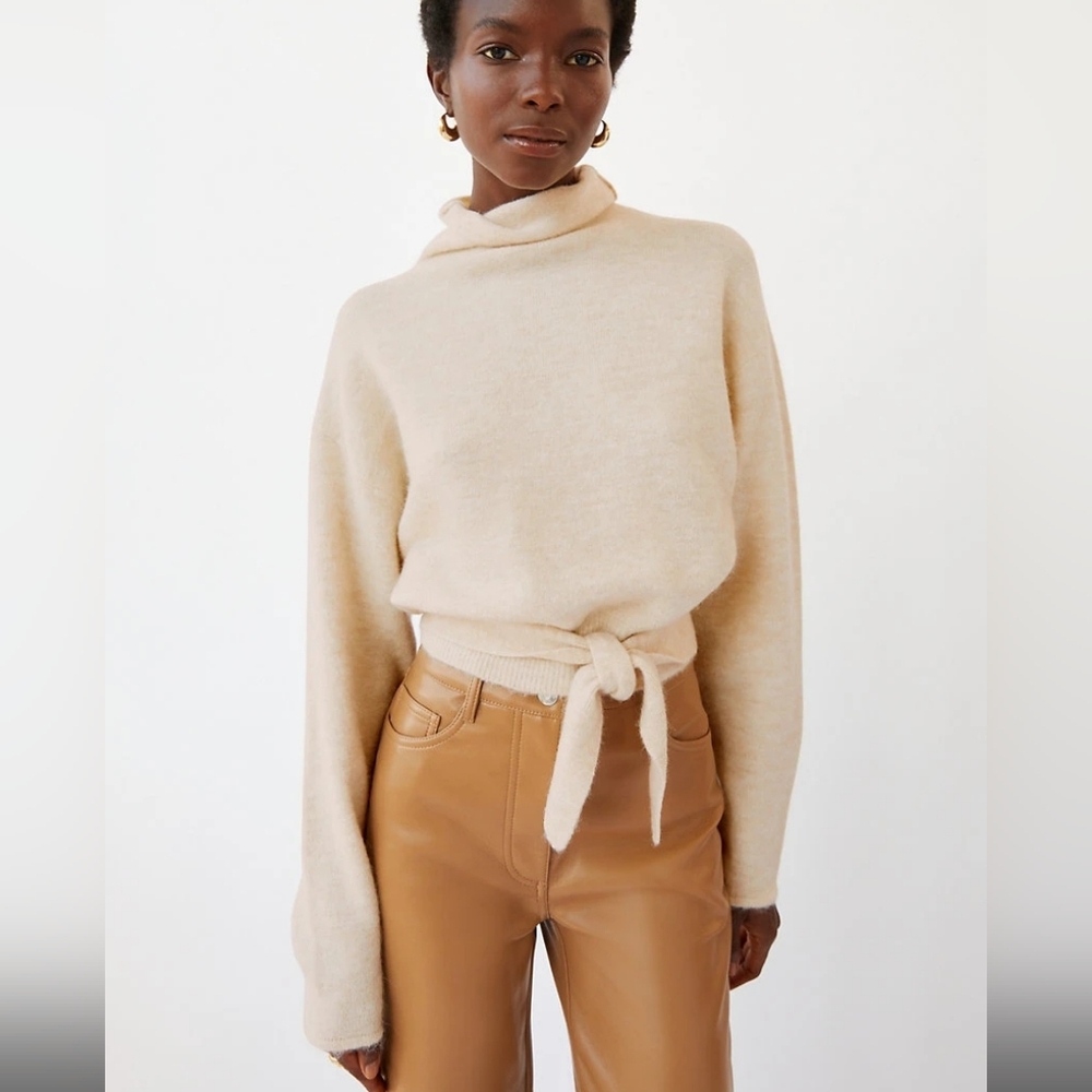 Aritzia Wilfred Cream Tie Detail Sweater